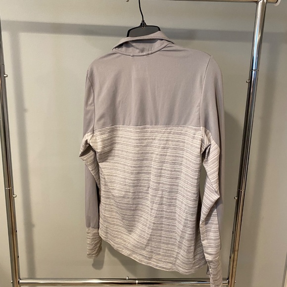 Adidas Full Zip Lightweight Performance Jacket – Gray/Striped – Women’s M - Picture 2 of 3